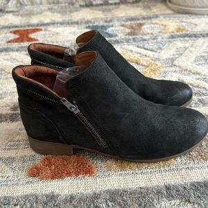 Cobb Hill Crosbie Bootie